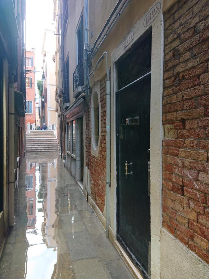Suite Apartment San Marco 1825 Veneza Exterior foto
